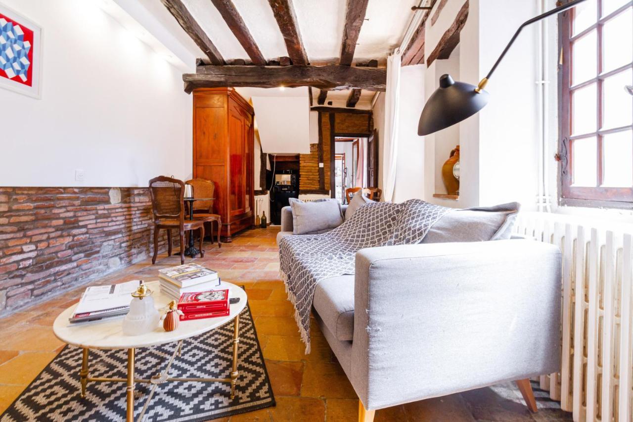 B&B Du Couvent, Vue Chateau Giroussens Экстерьер фото