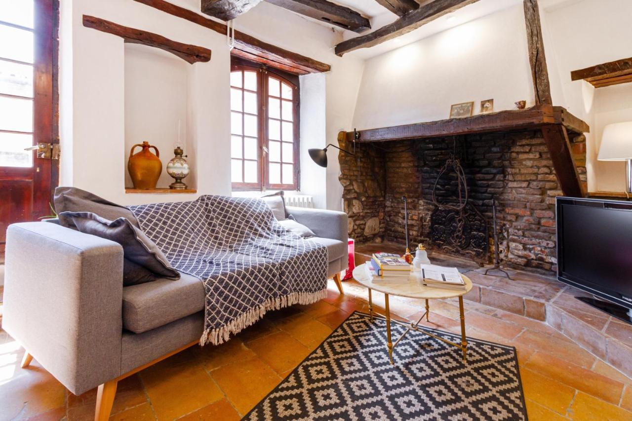B&B Du Couvent, Vue Chateau Giroussens Экстерьер фото